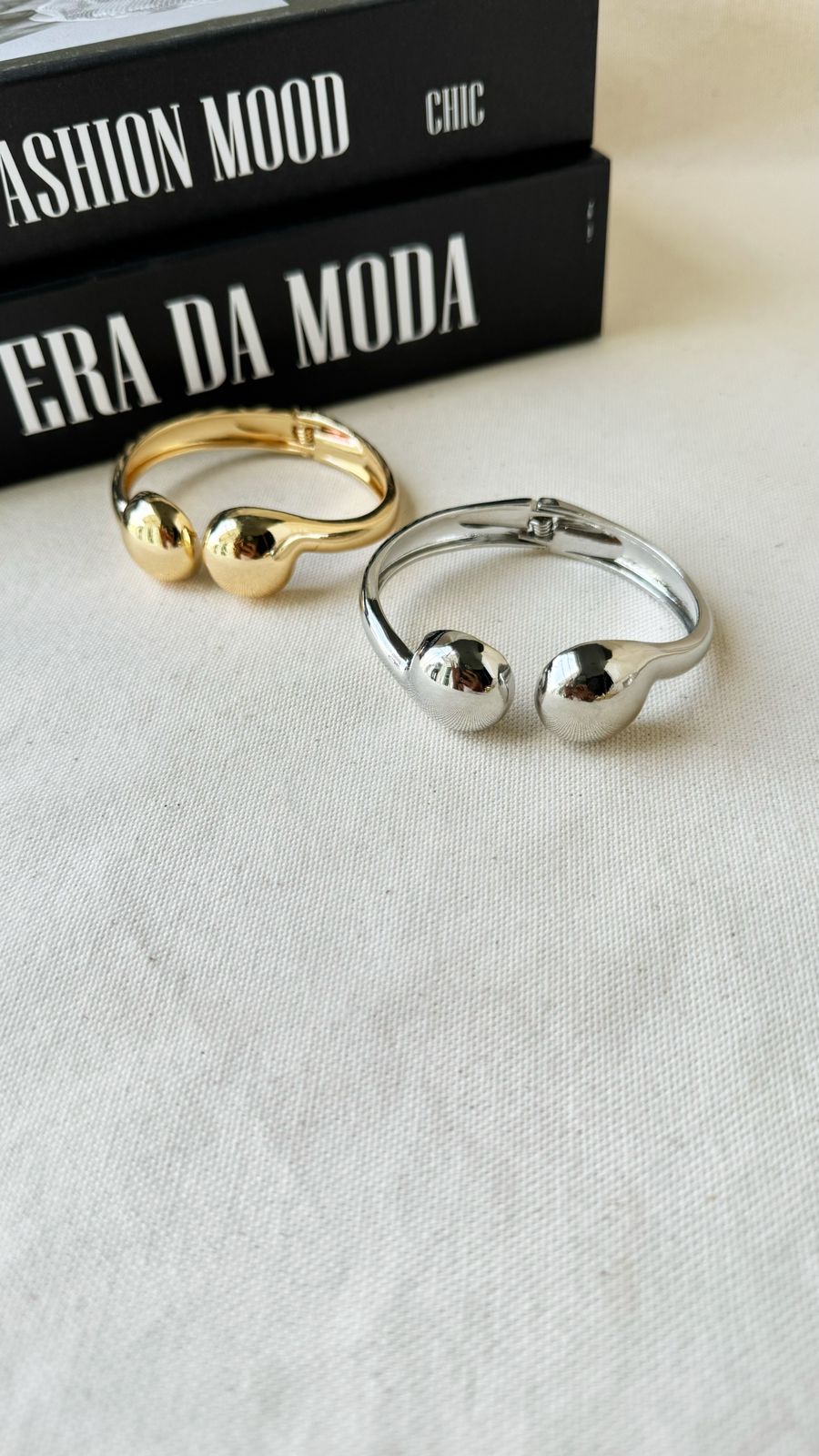 Bracelete Orgânico Redondo (PEÇA COM PEQUENO DEFEITO) - Imagem 2
