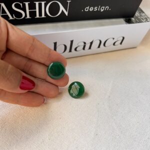 Brinco Boton de Resina Delicado