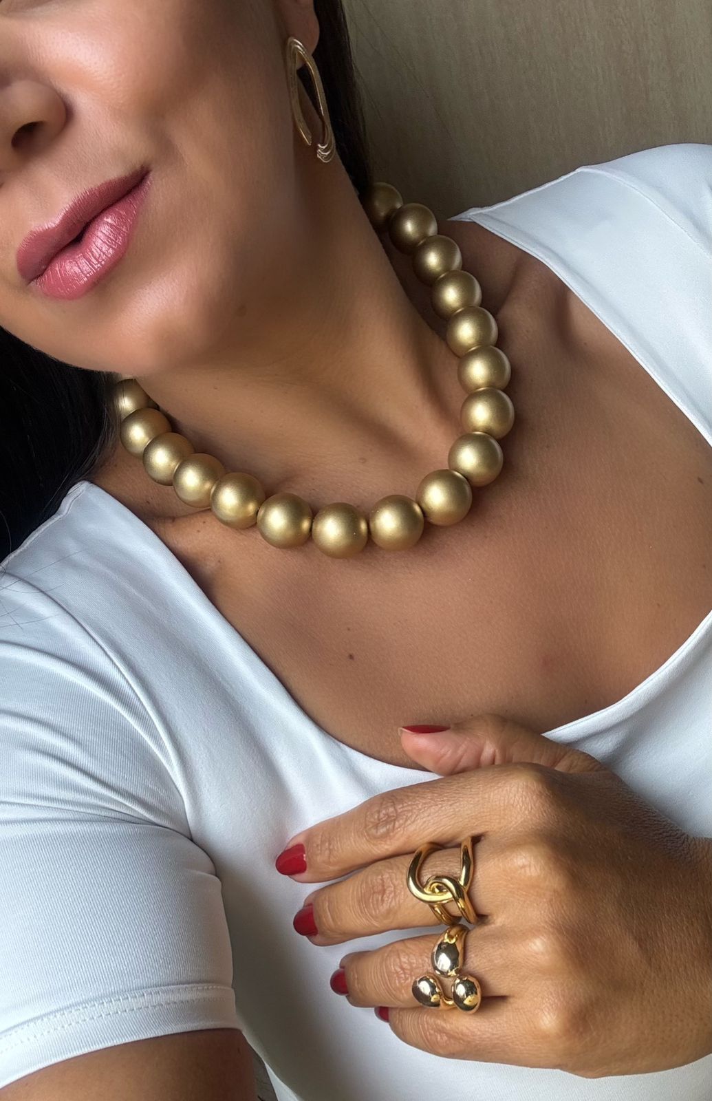Colar de Bola Dourado Vintage - Imagem 3