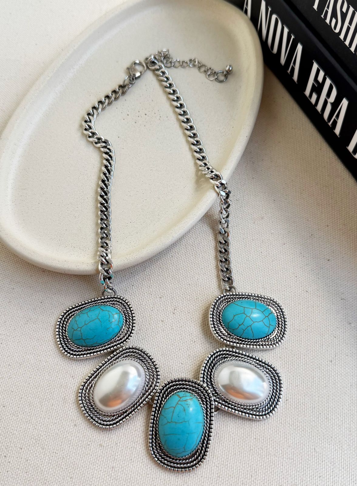 Colar Elegante Vintage - Imagem 3