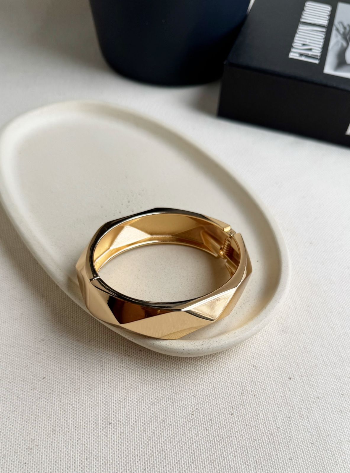 Bracelete Facetado Dourado - Imagem 2