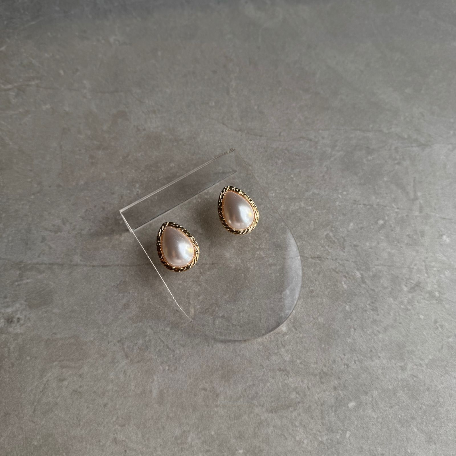 Brinco Bijuteria Gota Pérolada Sintética