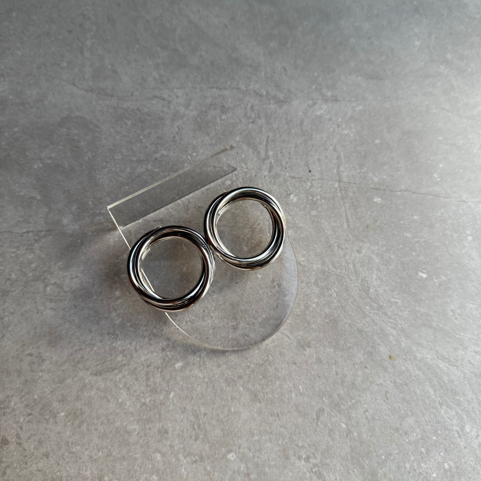 Brinco Elo Triplo Liso Minimalista - Imagem 2