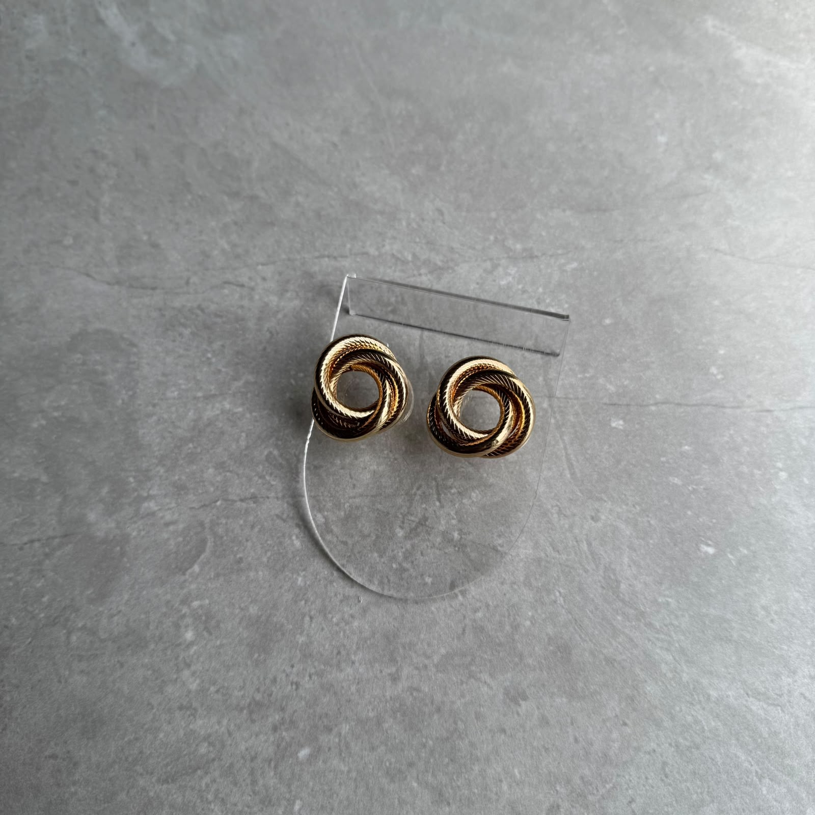 Brinco Circular Elos Com Textura - Imagem 4