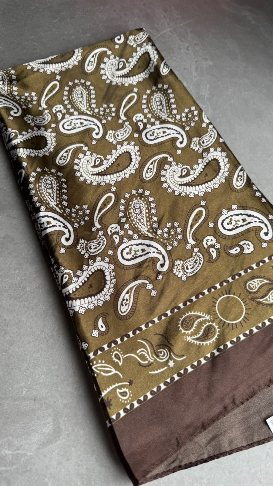 Lenço Cetim 90x90 Estampa Bandana - Imagem 8