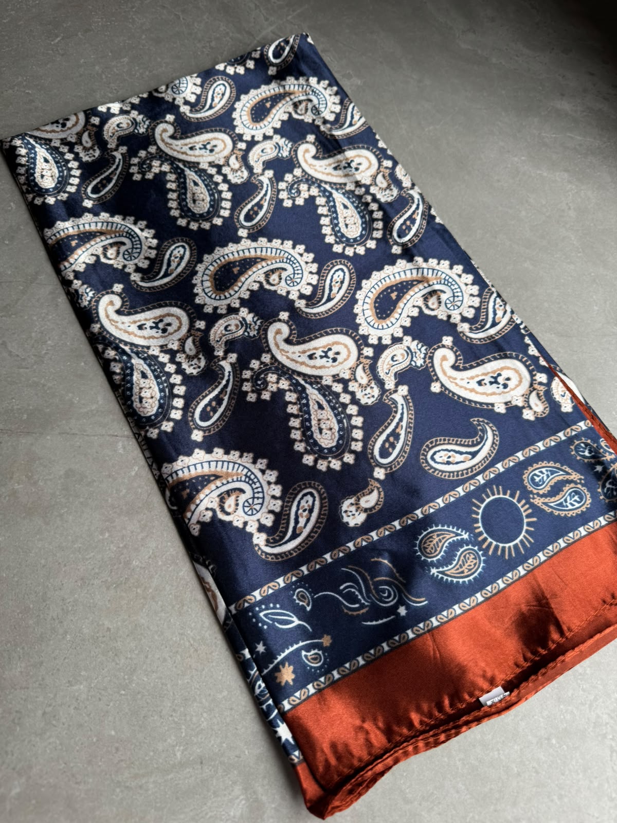 Lenço Cetim 90x90 Estampa Bandana - Imagem 7